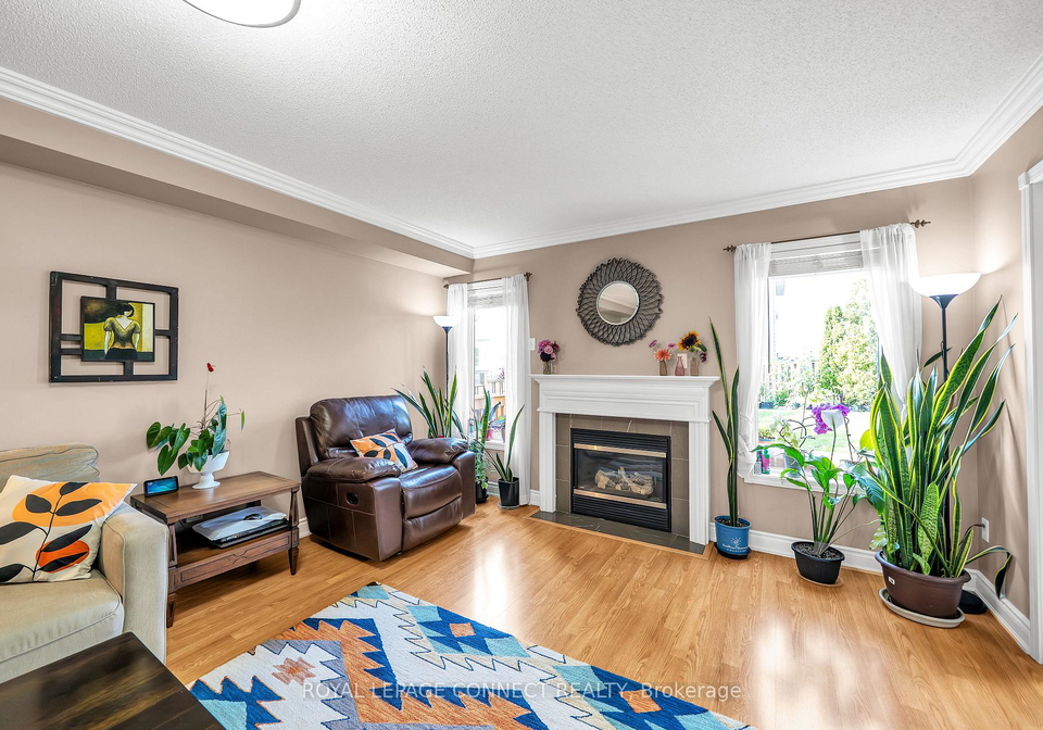 4-lonsdale-court-whitby-ontario-e12399431