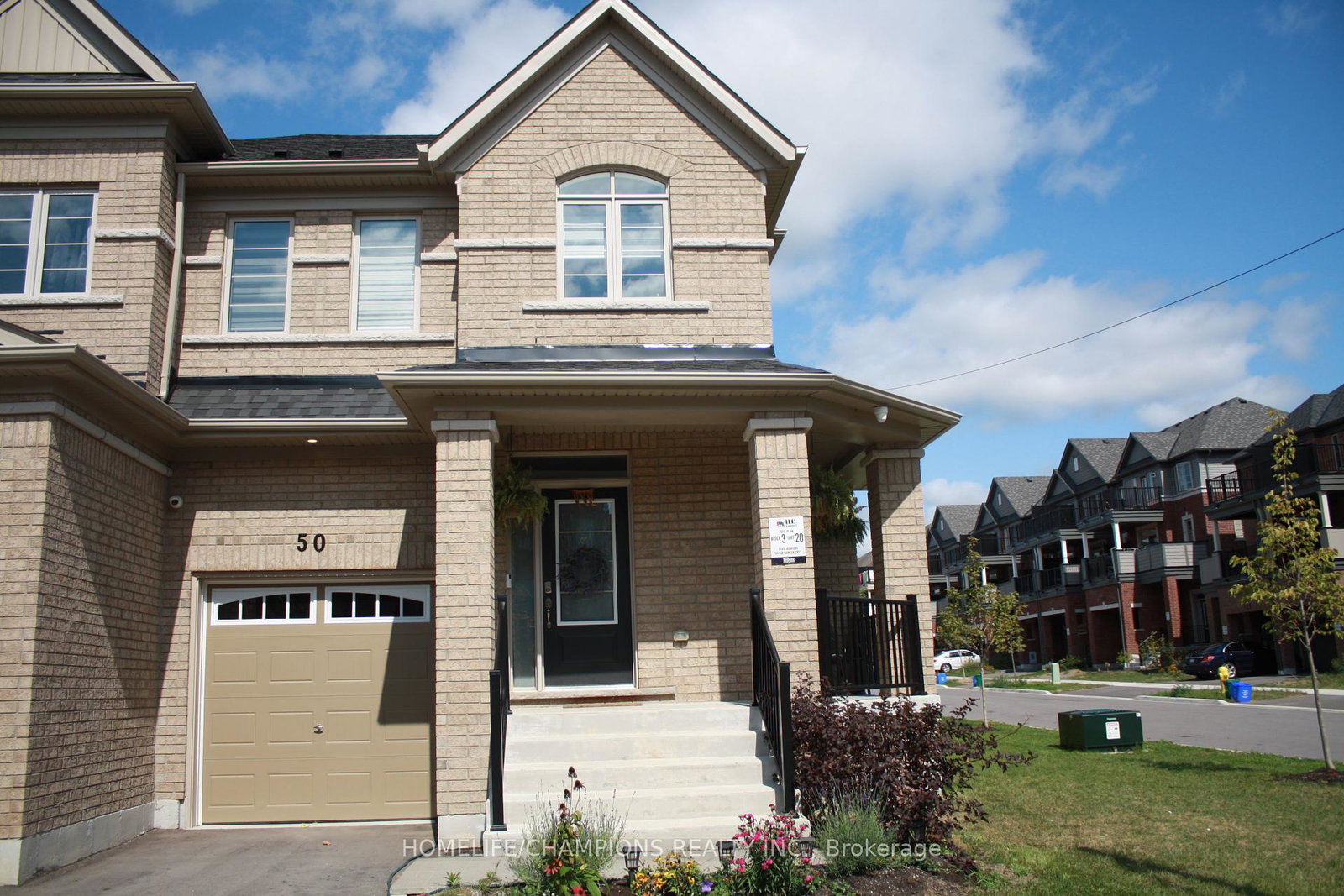 50-air-dancer-crescent-oshawa-ontario-e12399584