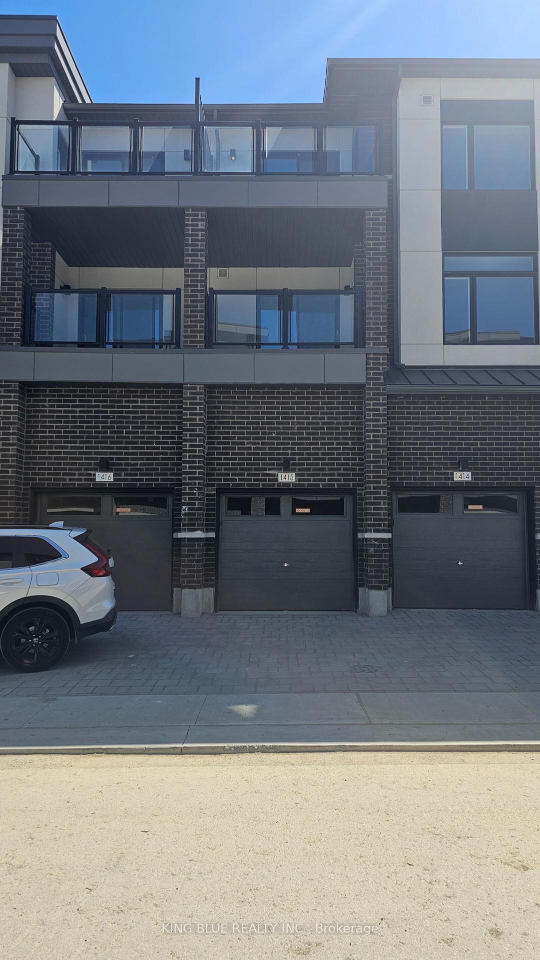 1695-dersan-street-pickering-ontario-e12399807