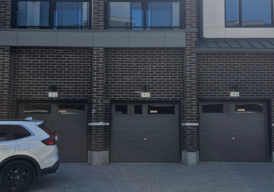 1695-dersan-street-pickering-ontario-e12399807