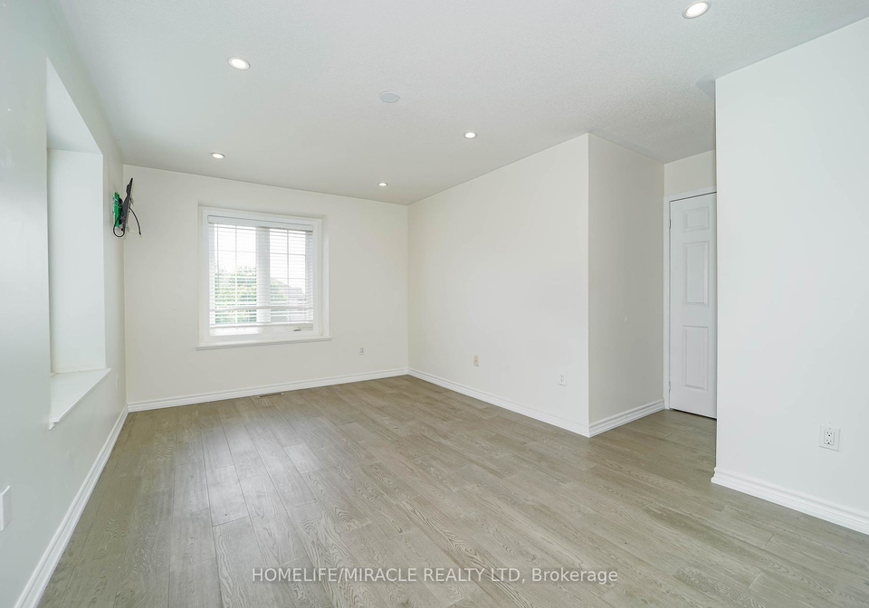 95-kirkland-place-whitby-ontario-e12400688