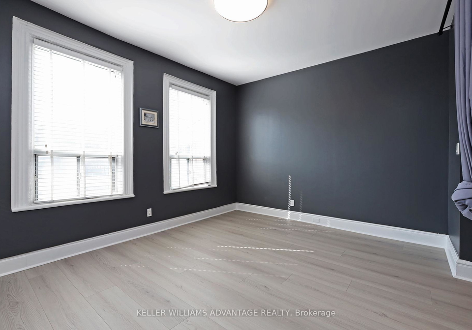 954-queen-street-e-toronto-ontario-e12400926