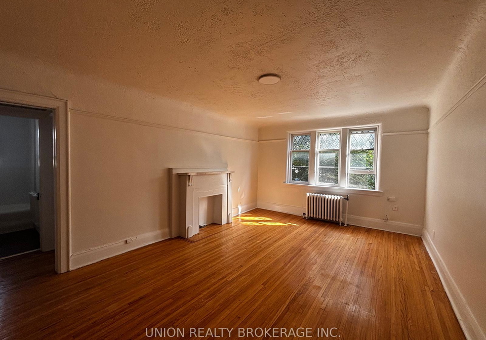 84-willow-avenue-toronto-ontario-e12400937