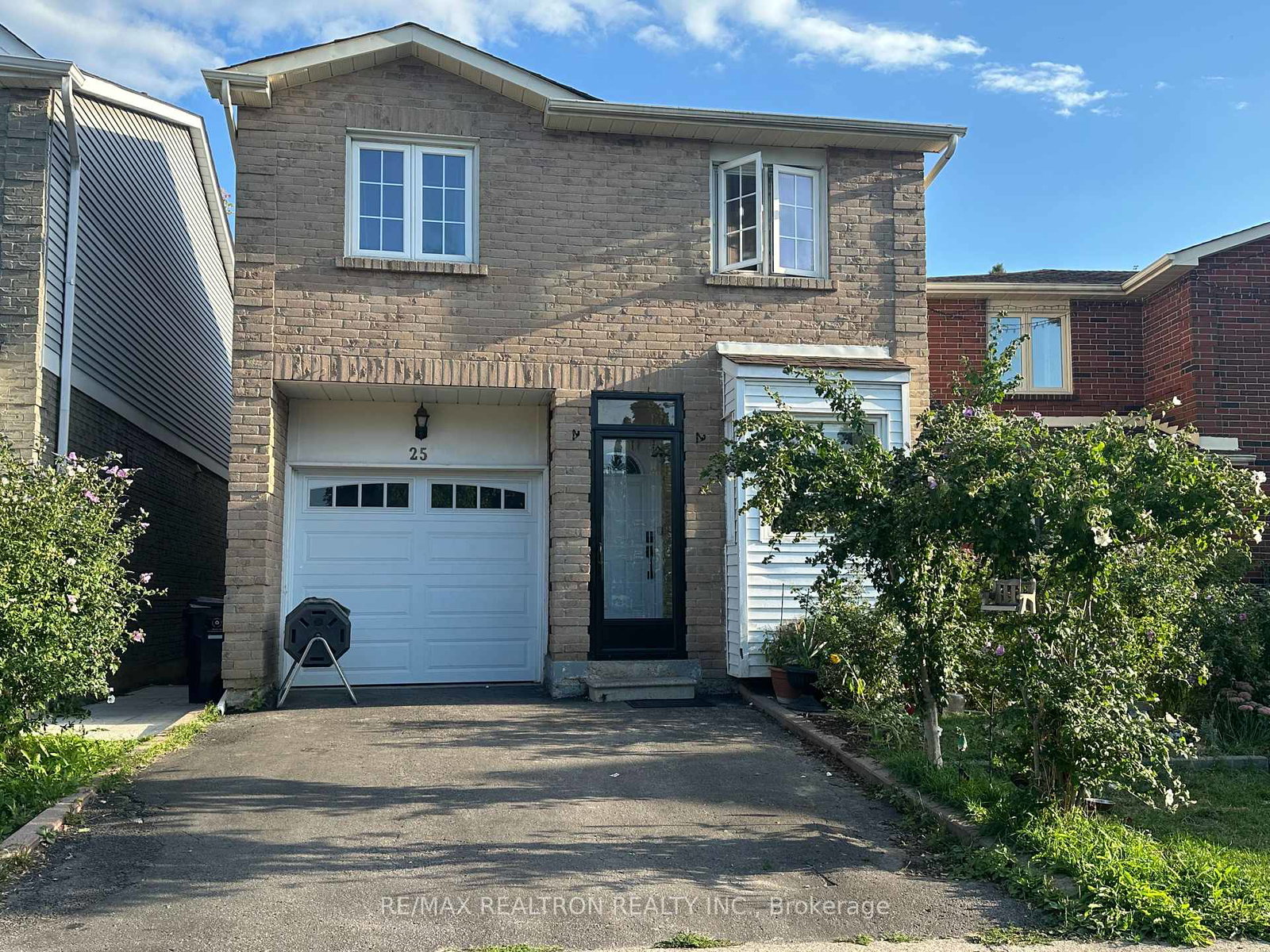 25-spring-forest-square-scarborough-ontario-e12401443
