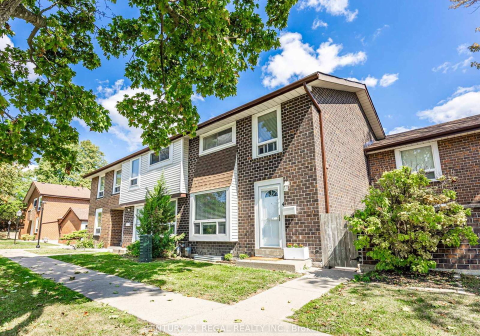 4-groves-lane-ajax-ontario-e12401799