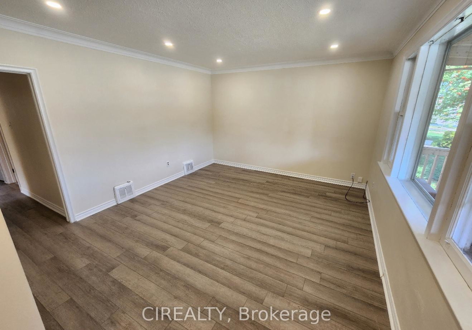 82-lilian-drive-scarborough-ontario-e12401810