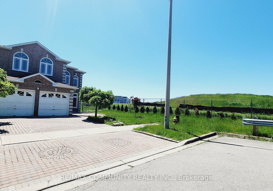 61-chartway-boulevard-scarborough-ontario-e12402158