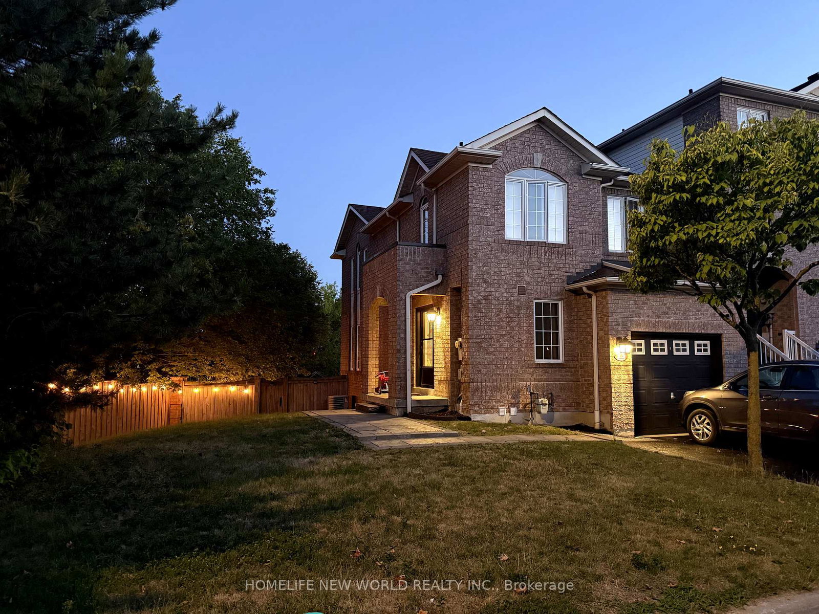 13-tasker-crescent-ajax-ontario-e12402456