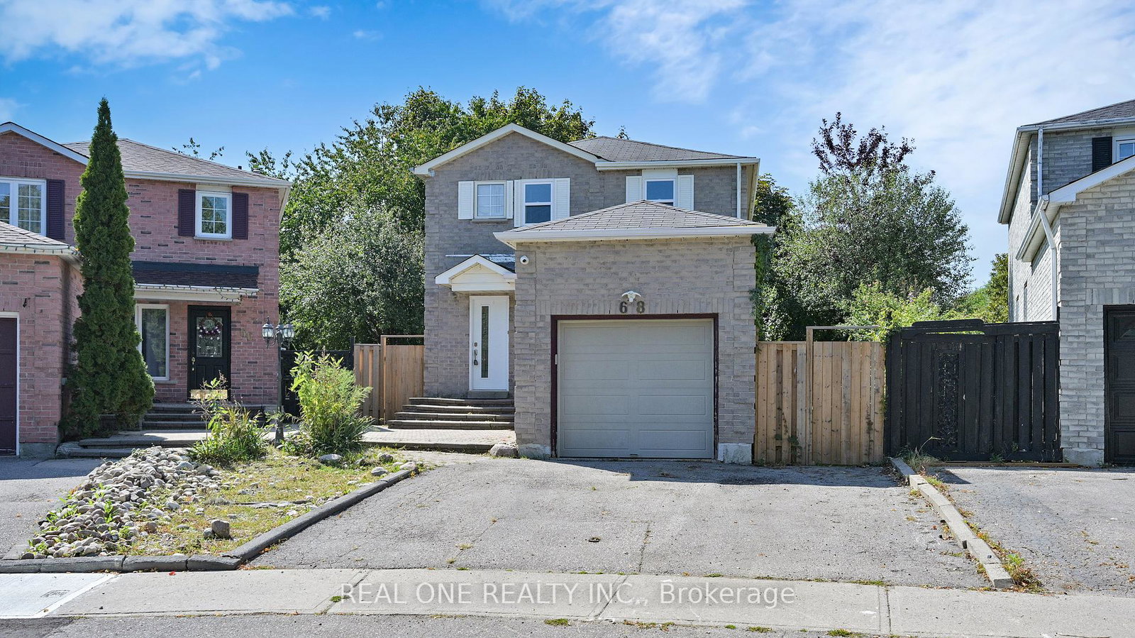 68-large-crescent-ajax-ontario-e12402505