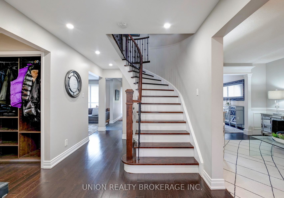 1022-benton-crescent-pickering-ontario-e12403289