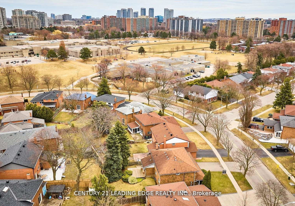 24-dunmurray-boulevard-scarborough-ontario-e12403538