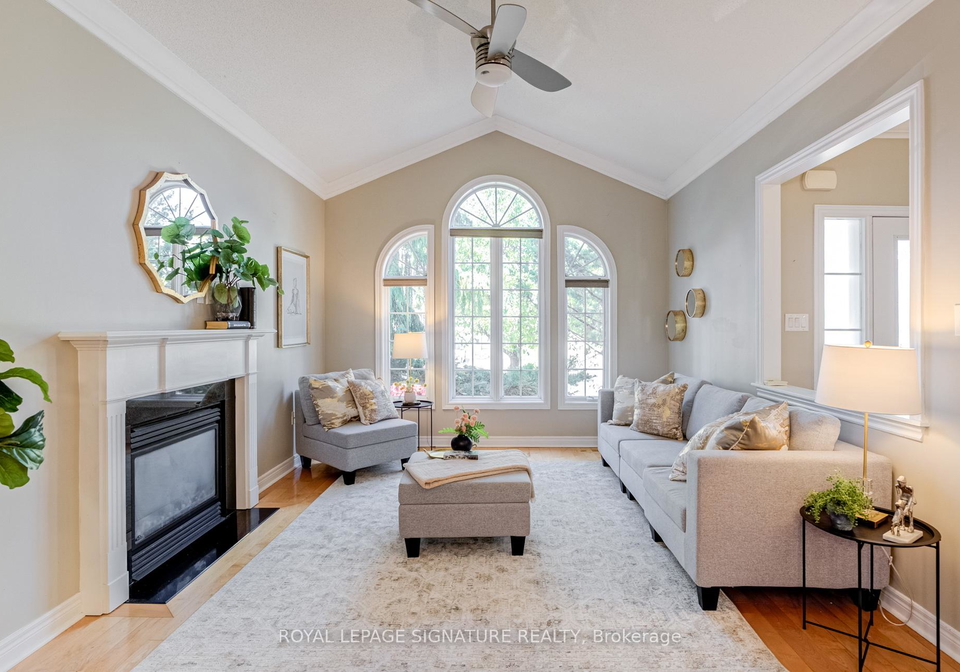 19-driscoll-drive-ajax-ontario-e12403595