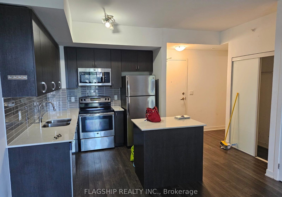 3560-st-clair-avenue-e-scarborough-ontario-e12403837