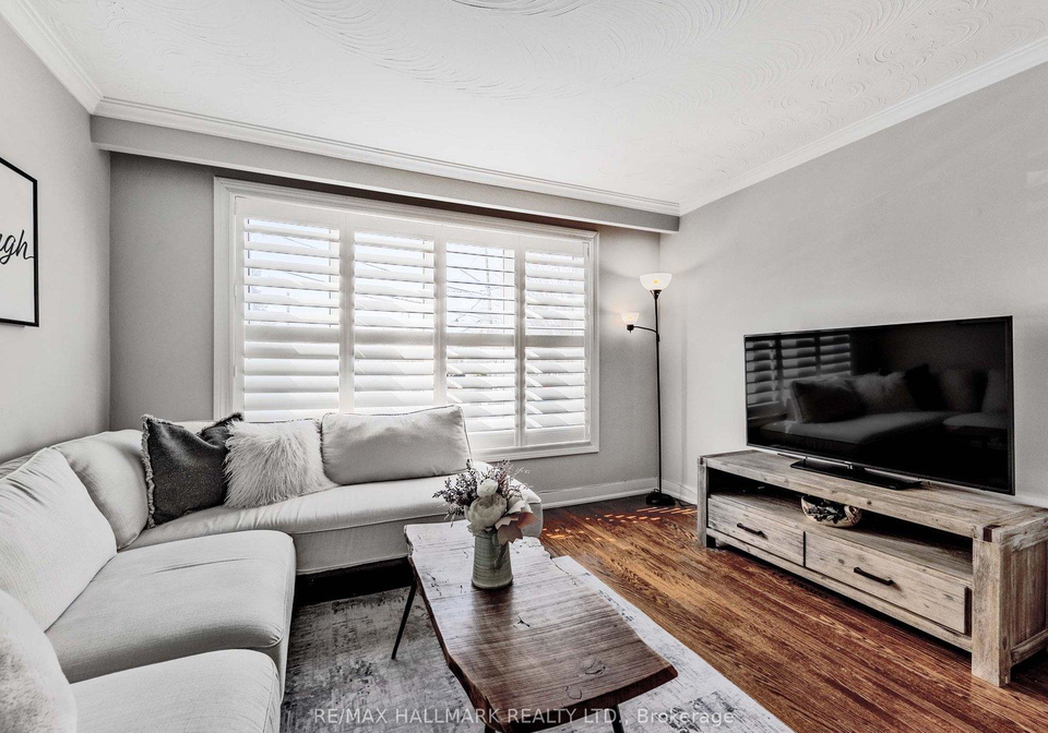 33-everett-crescent-east-york-ontario-e12403885