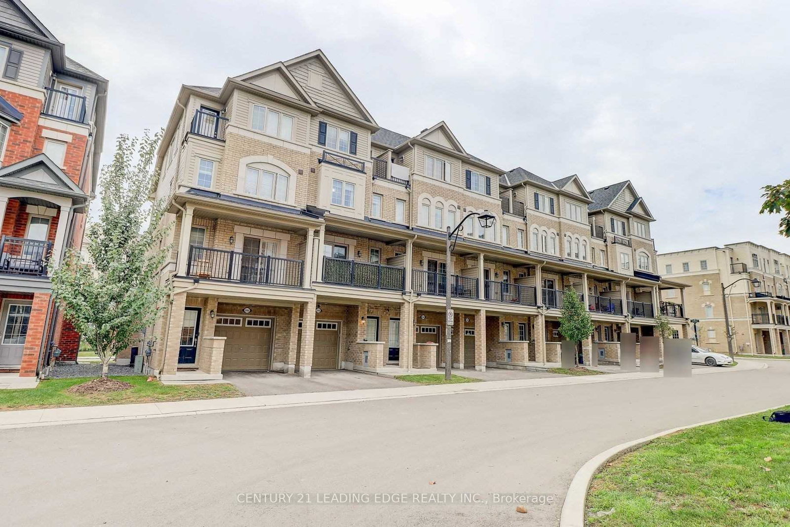 2446-rosedrop-path-oshawa-ontario-e12404510
