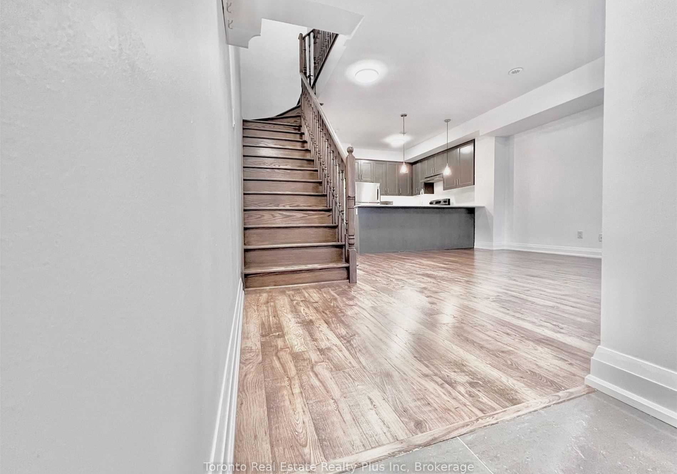 1060-st-hildas-way-whitby-ontario-e12404567