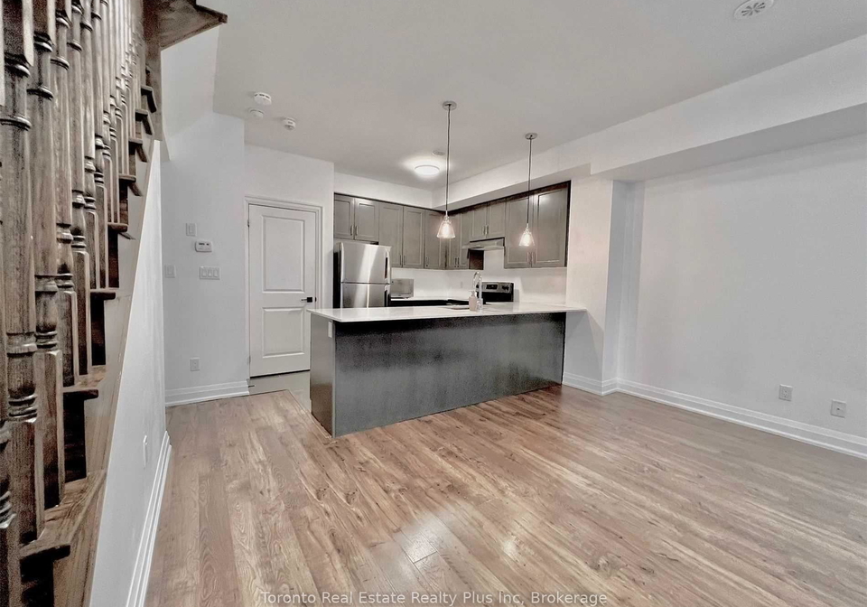1060-st-hildas-way-whitby-ontario-e12404567