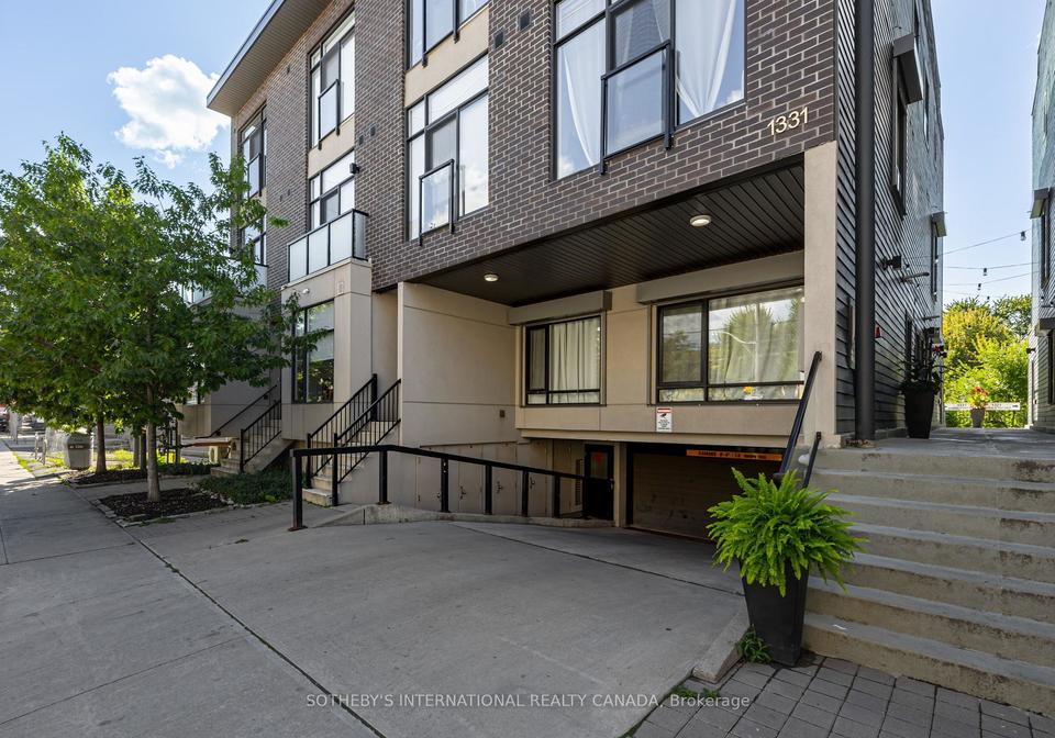 1331-gerrard-street-toronto-ontario-e12404873