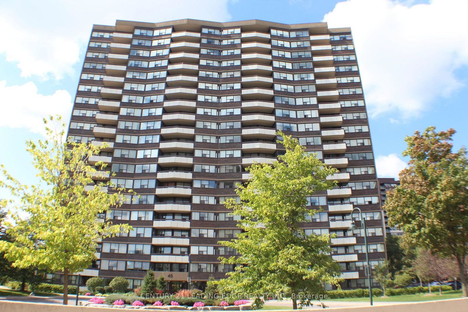 45-huntingdale-boulevard-scarborough-ontario-e12405060