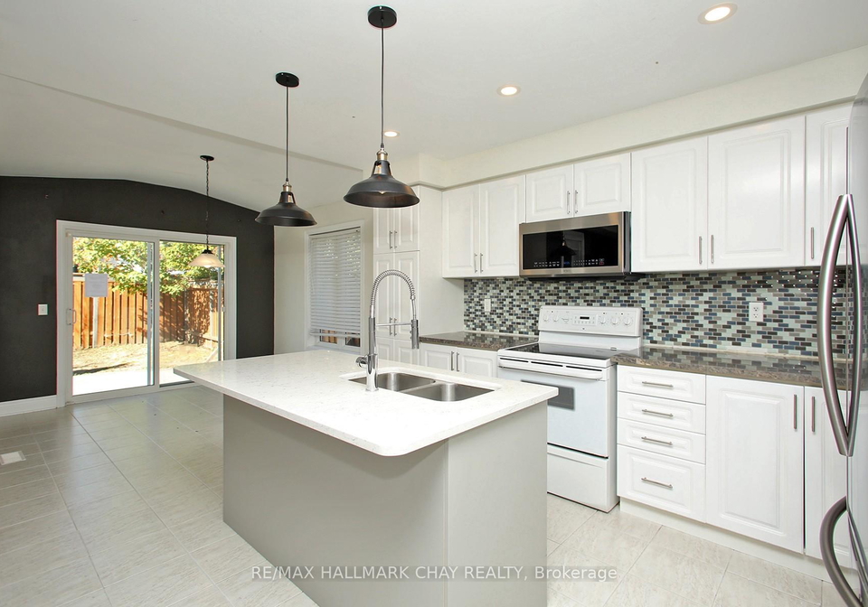 60-bathgate-crescent-clarington-ontario-e12405964