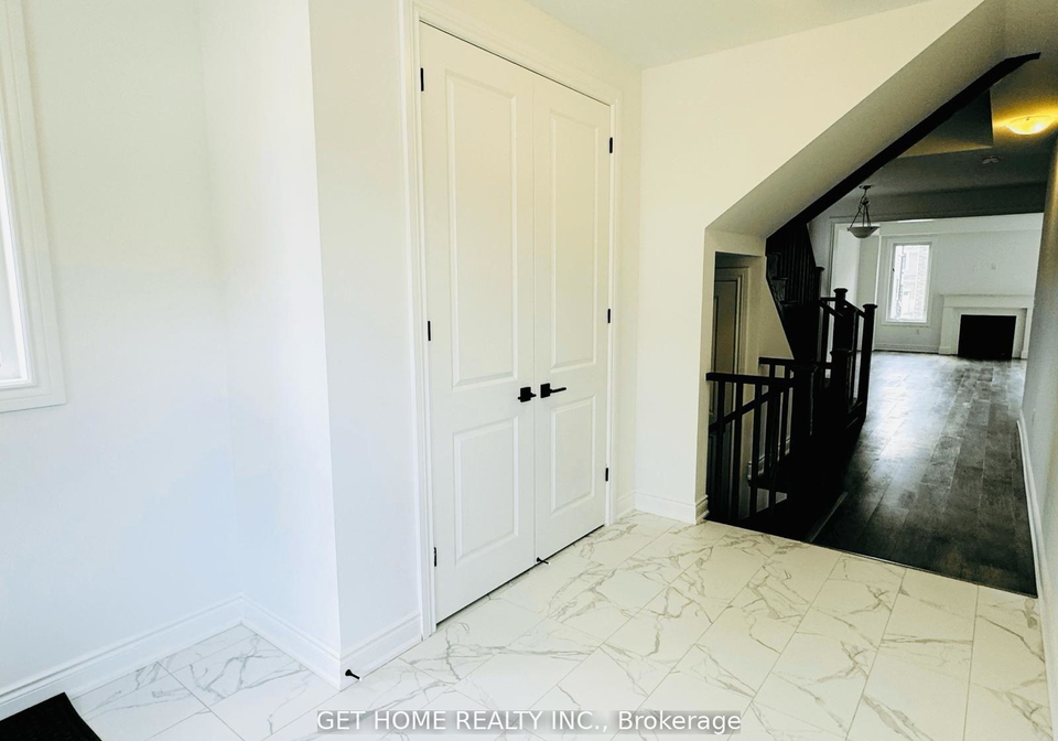 2881-foxden-square-pickering-ontario-e12406085