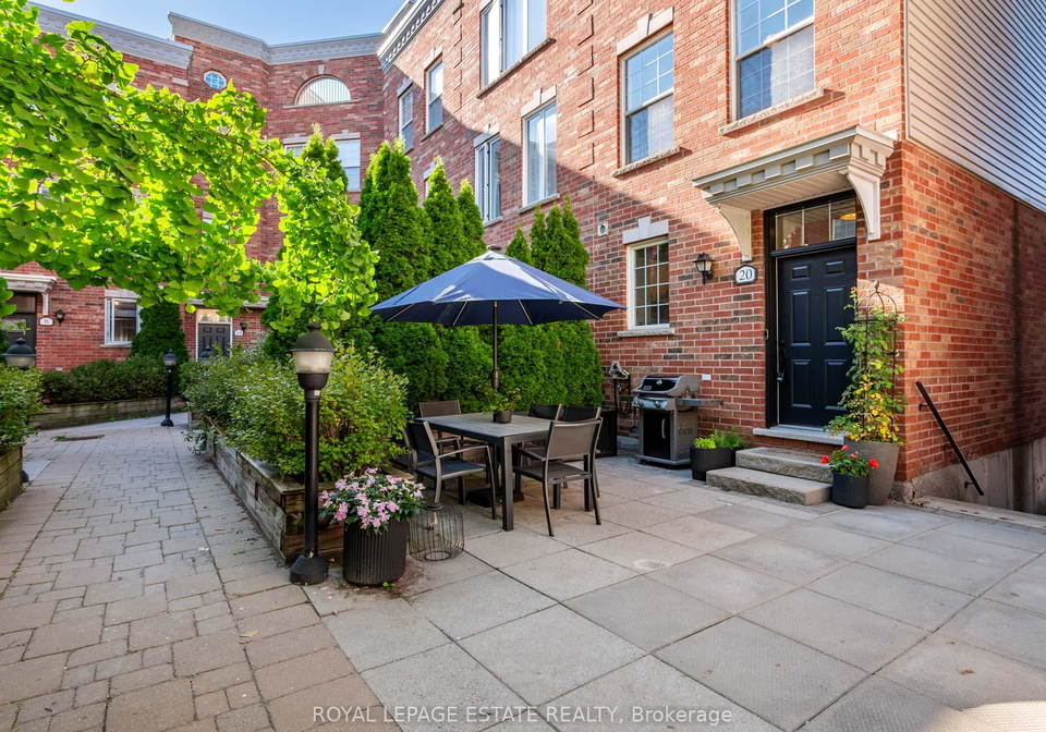 20-fairhead-mews-toronto-ontario-e12406167