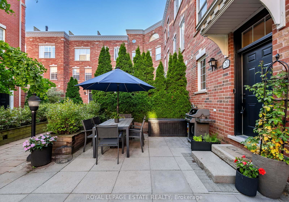 20-fairhead-mews-toronto-ontario-e12406167