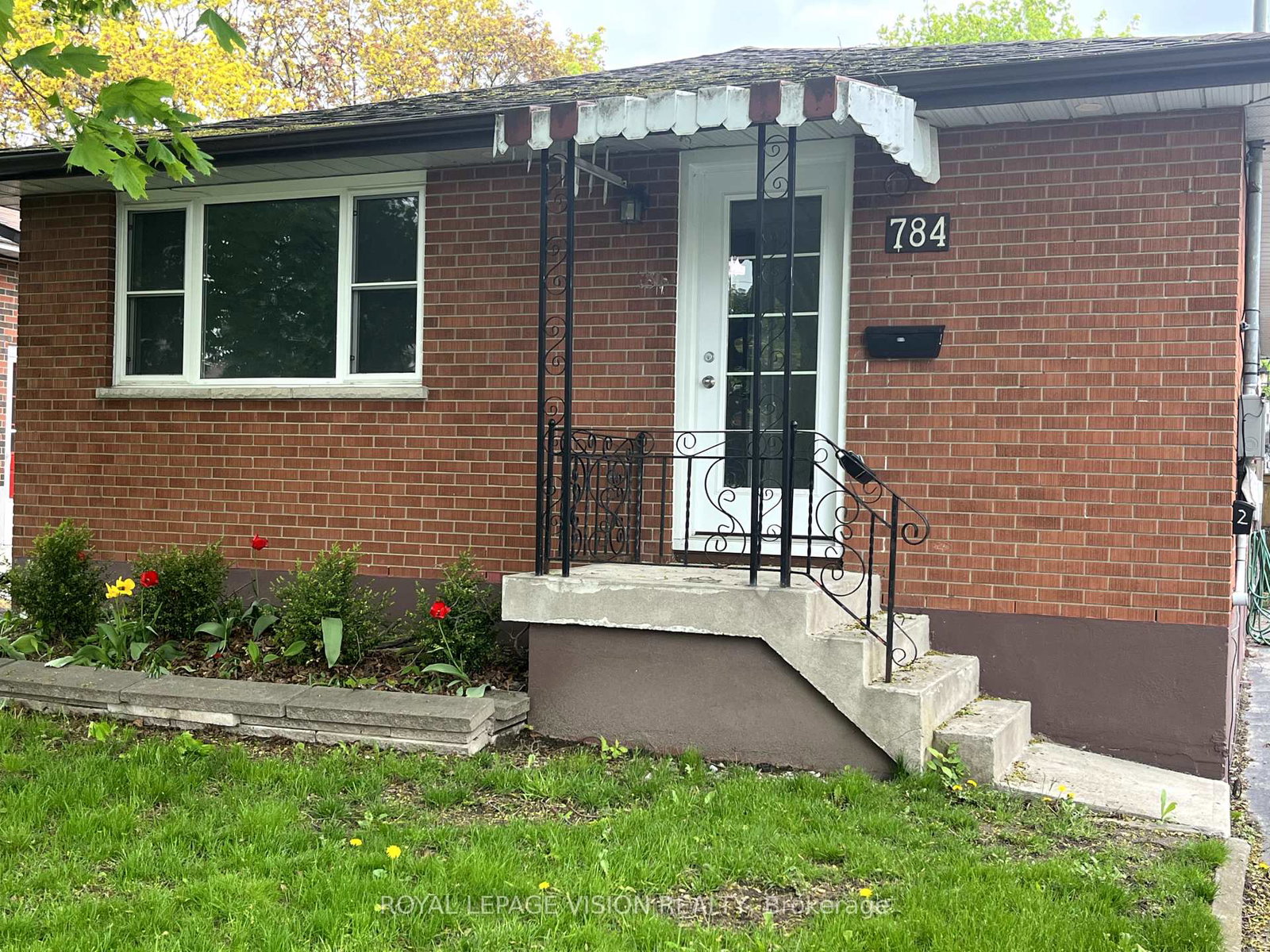 784-olive-avenue-oshawa-ontario-e12406437