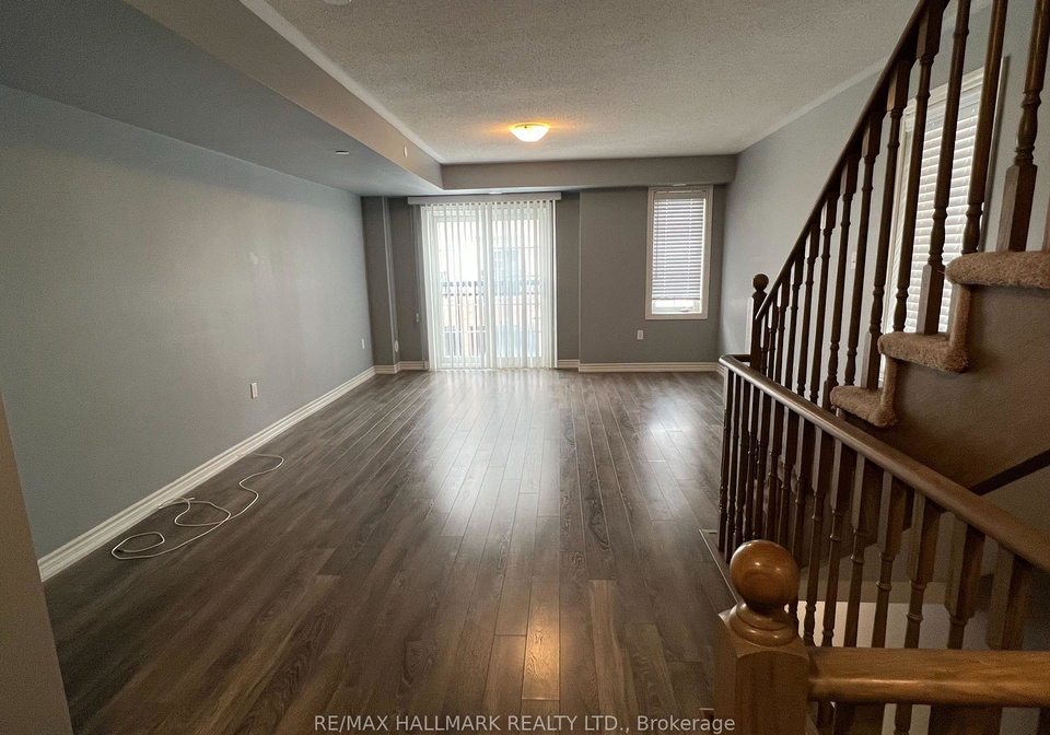 2486-rosedrop-path-oshawa-ontario-e12406493