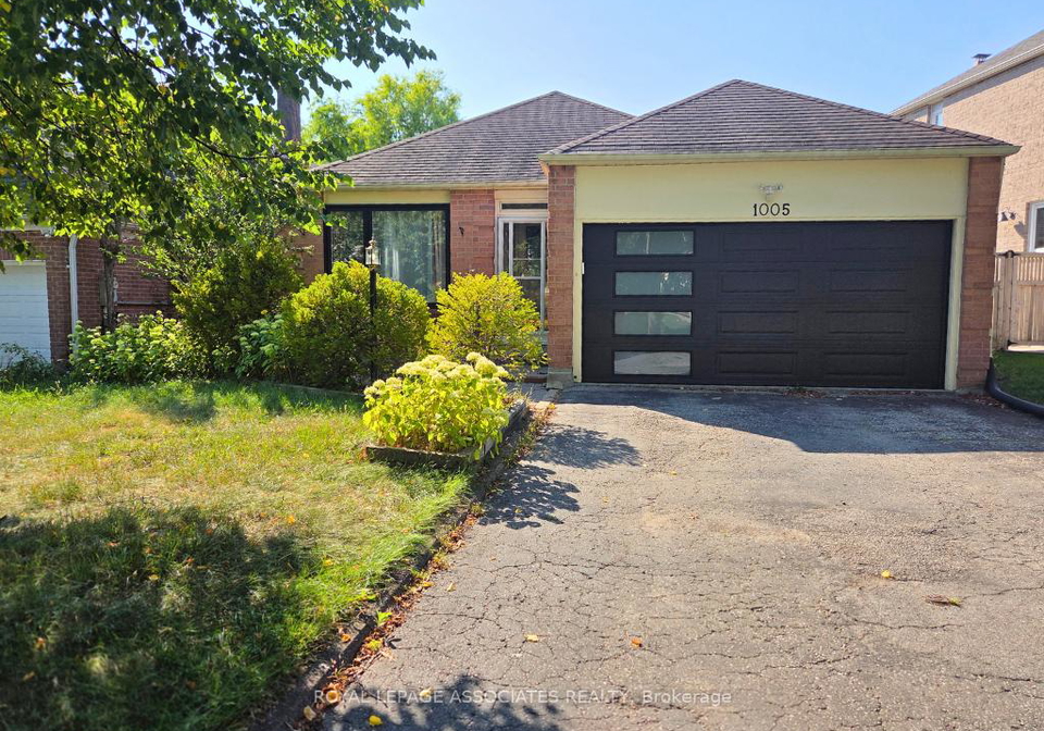 1005-maury-crescent-pickering-ontario-e12406949
