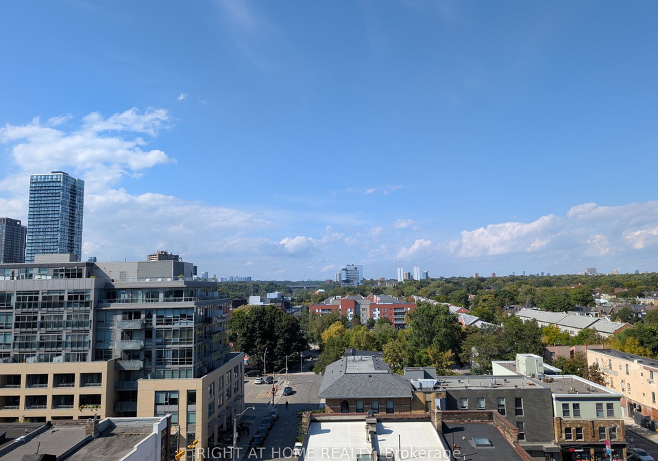 30-baseball-place-toronto-ontario-e12407315