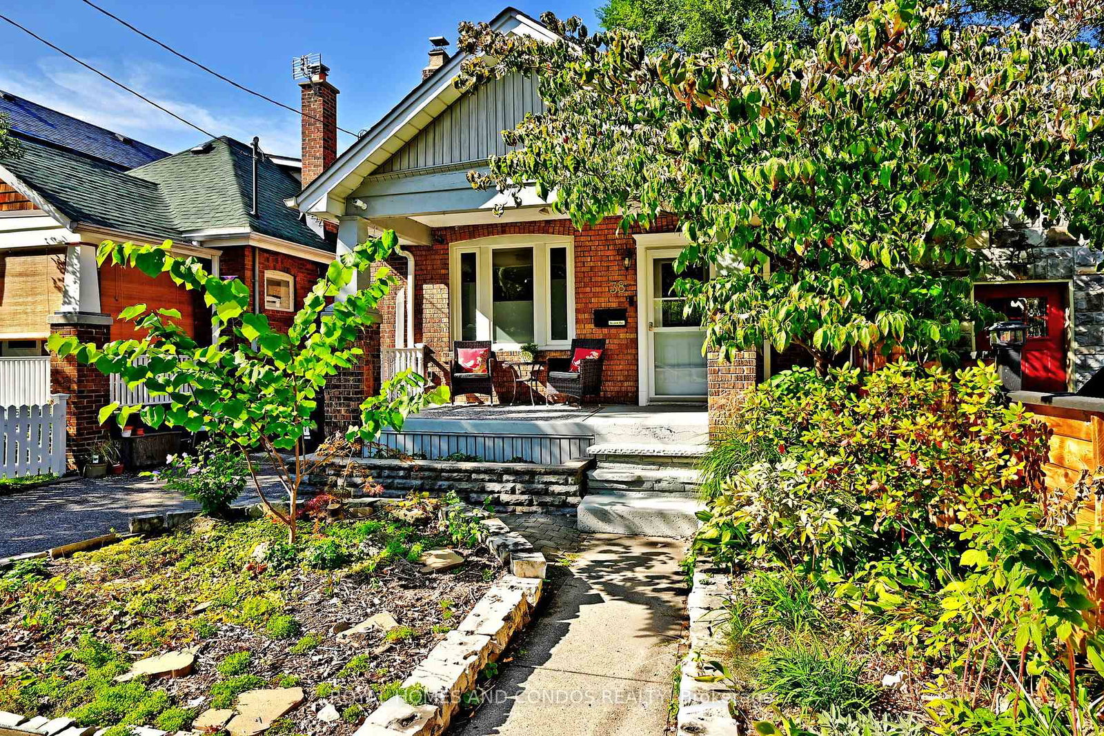 38-gates-avenue-toronto-ontario-e12408371