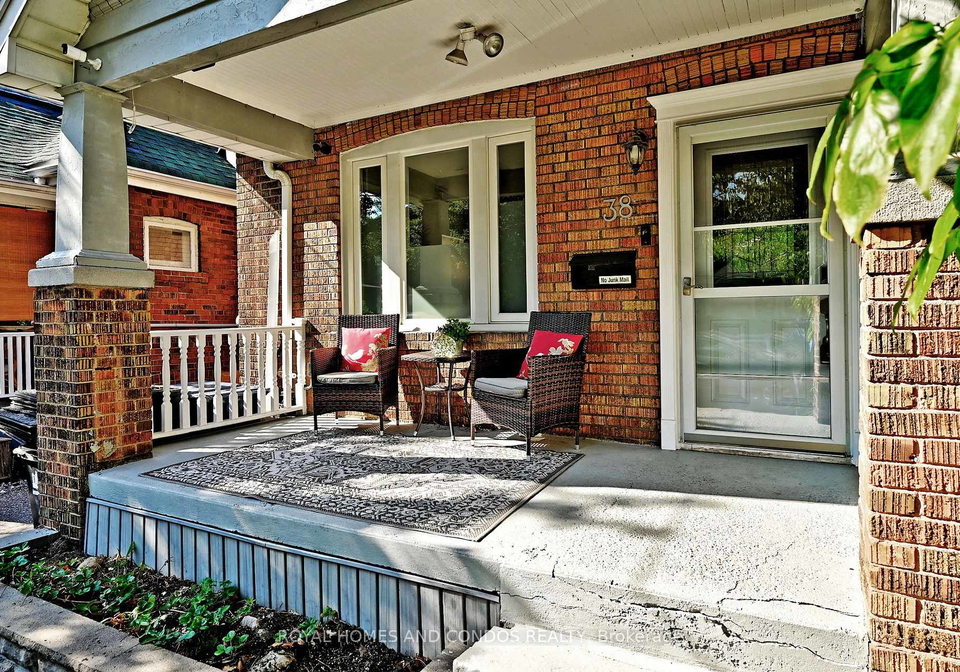 38-gates-avenue-toronto-ontario-e12408371