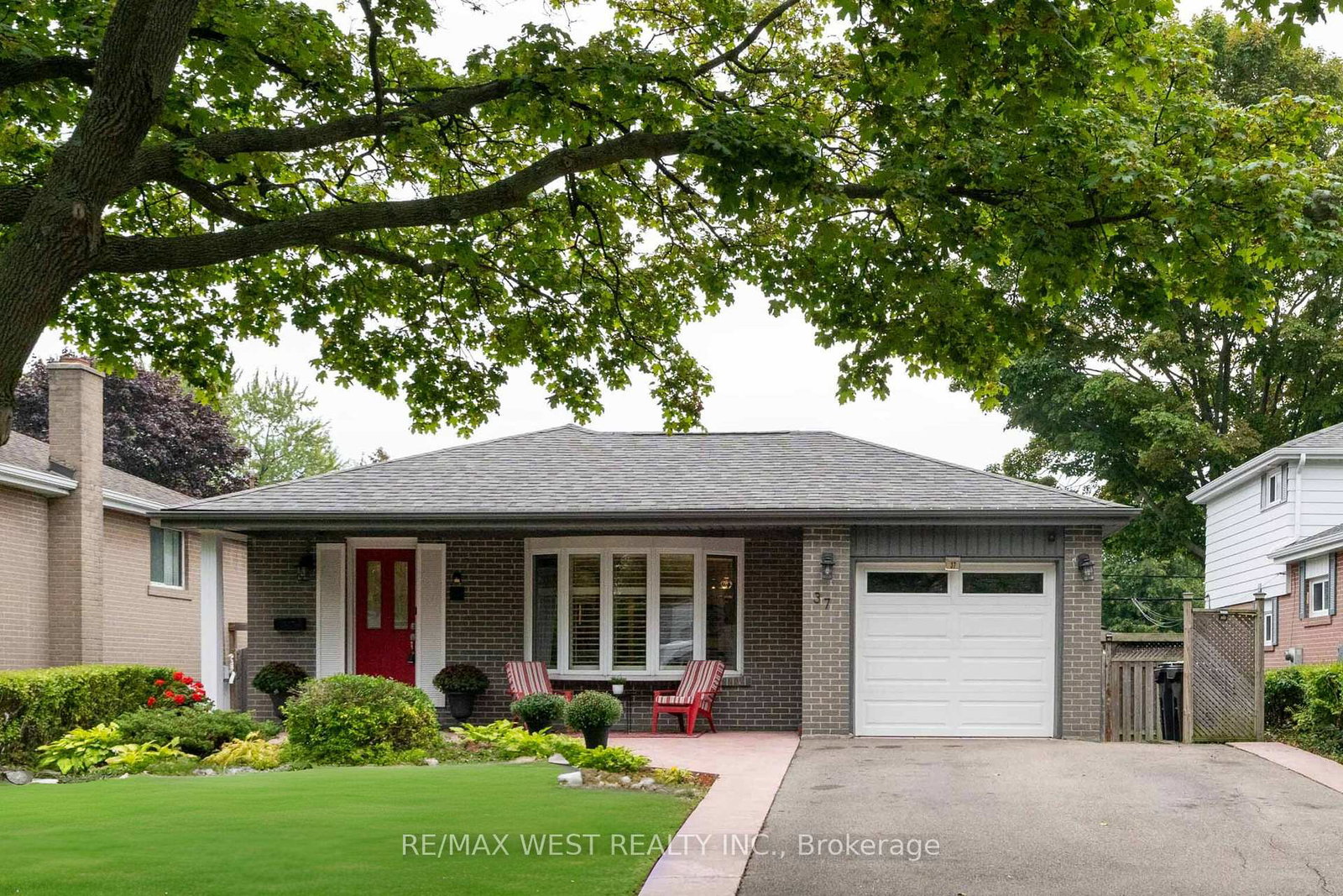 37-bledlow-manor-drive-scarborough-ontario-e12408386