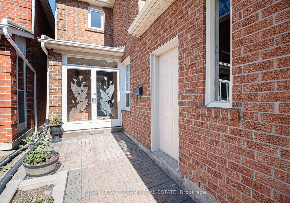 40-redhead-crescent-scarborough-ontario-e12408449