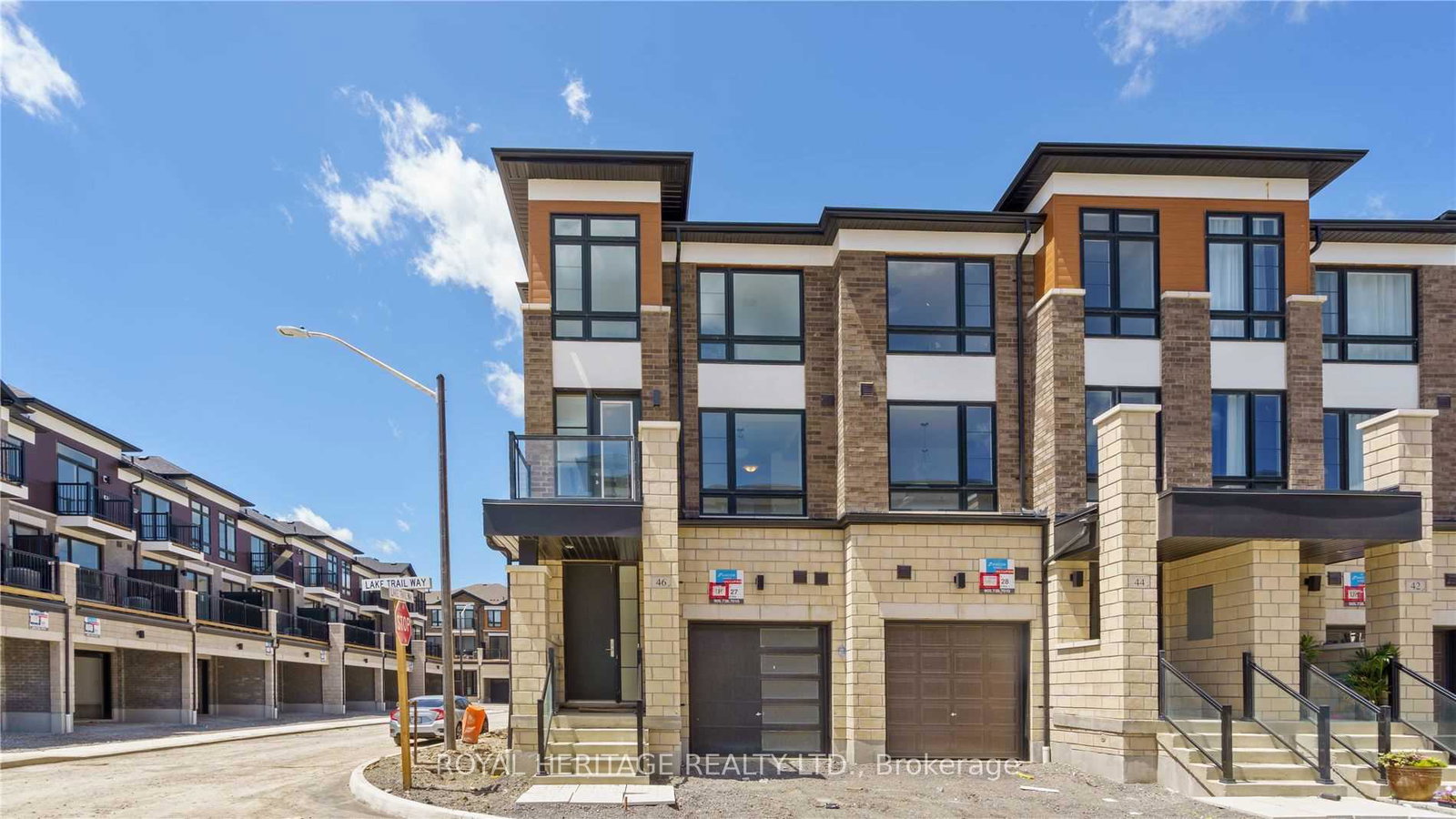 46-lake-trail-way-whitby-ontario-e12408659