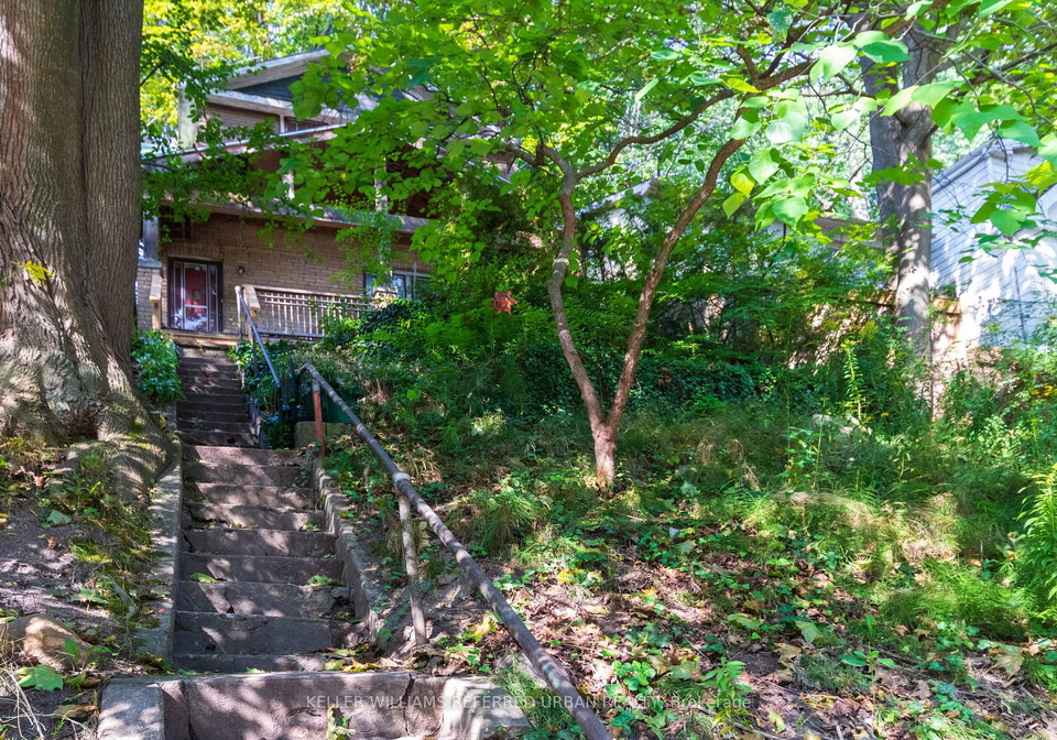 122-neville-park-boulevard-toronto-ontario-e12409784
