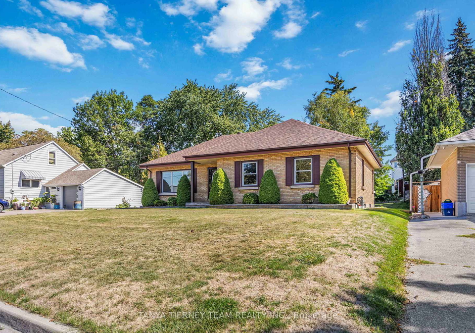 1107-byron-street-s-whitby-ontario-e12409846