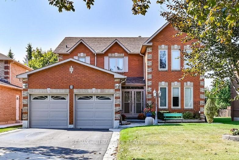 1-makin-court-ajax-ontario-e12409965