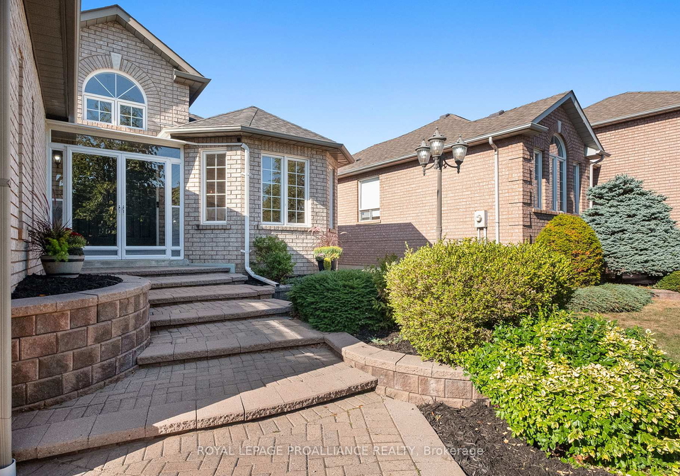 20-patrick-drive-whitby-ontario-e12410193
