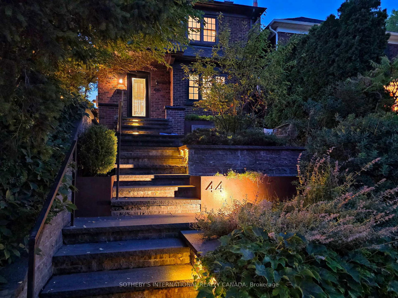 44-glen-stewart-avenue-toronto-ontario-e12410907