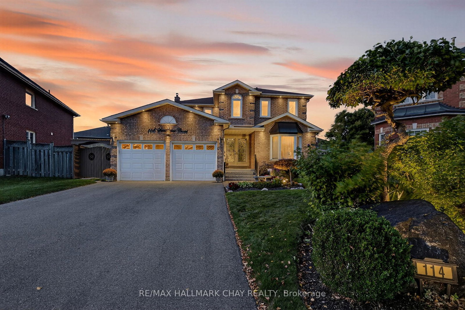 114-sweetbriar-court-pickering-ontario-e12411212
