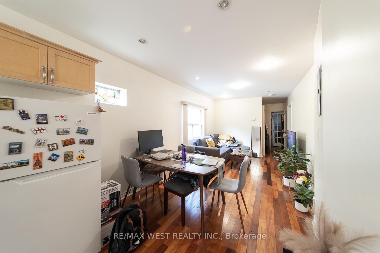 975-broadview-avenue-east-york-ontario-e12411740
