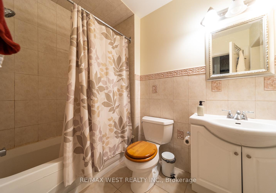 975-broadview-avenue-east-york-ontario-e12411740