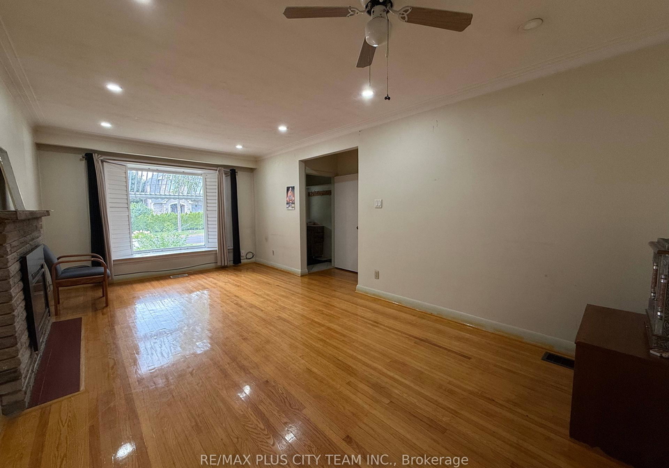33-windsor-drive-ajax-ontario-e12413018