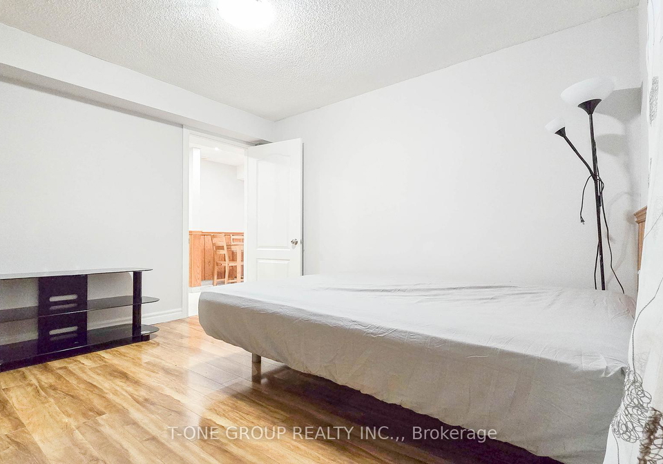 60-iangrove-terrace-scarborough-ontario-e12413205