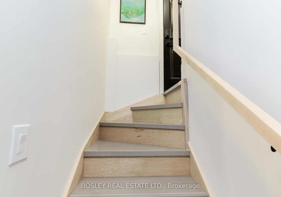47-linnsmore-crescent-east-york-ontario-e12413217