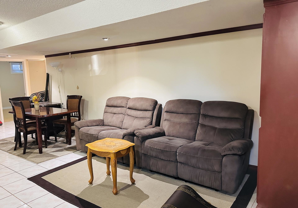 19-loggerhead-grove-scarborough-ontario-e12413342