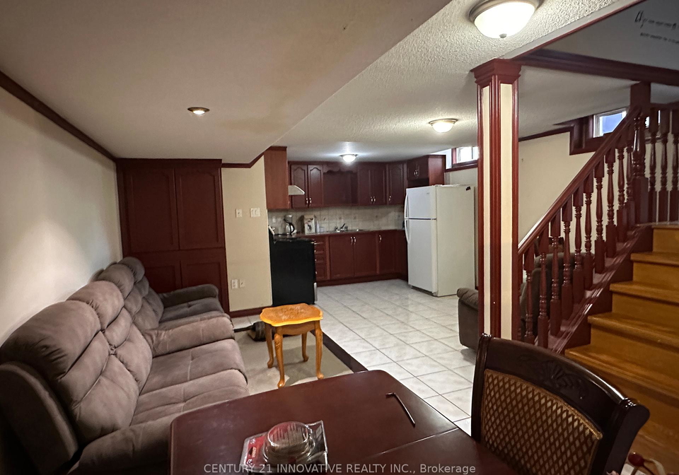 19-loggerhead-grove-scarborough-ontario-e12413342