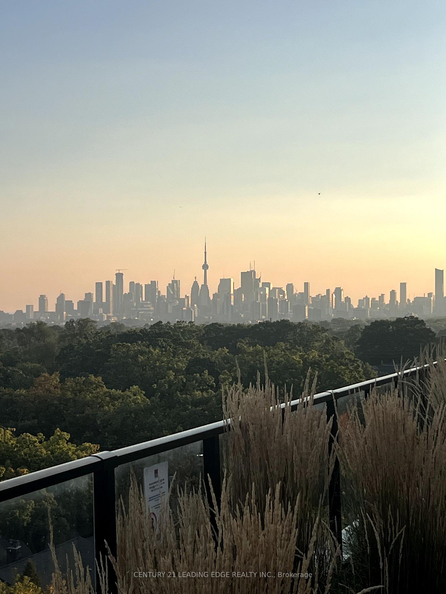 2301-danforth-avenue-toronto-ontario-e12413526